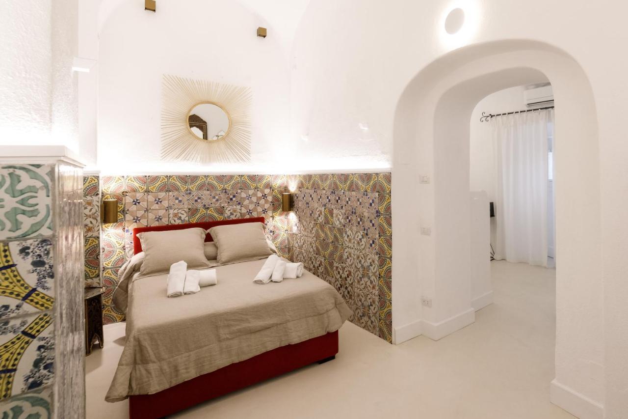 Qasar Luxury Suite - In Capri'S Piazzetta ภายนอก รูปภาพ